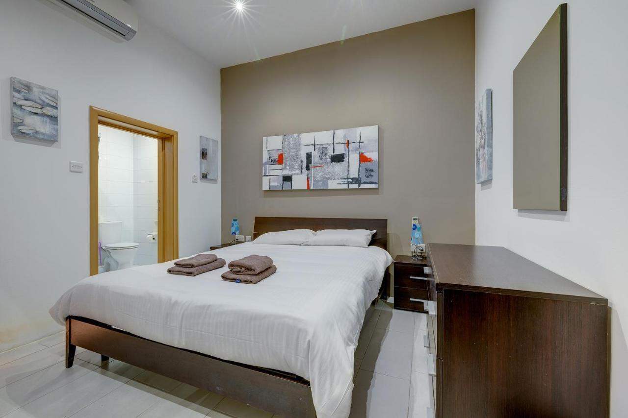 Modern 1Br Maisonette Steps From The Promenade スリーマ エクステリア 写真
